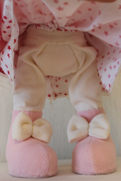 Текстильная кукла ручной работы. Продается.