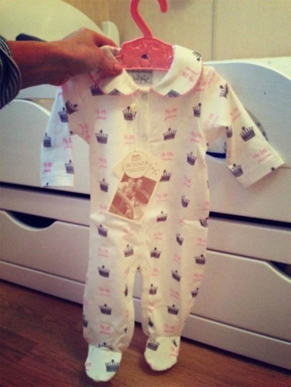 Наша первая одеждах ля крошки!