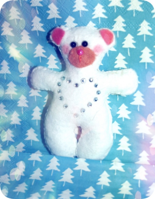 Новогодние игрушки из фетра