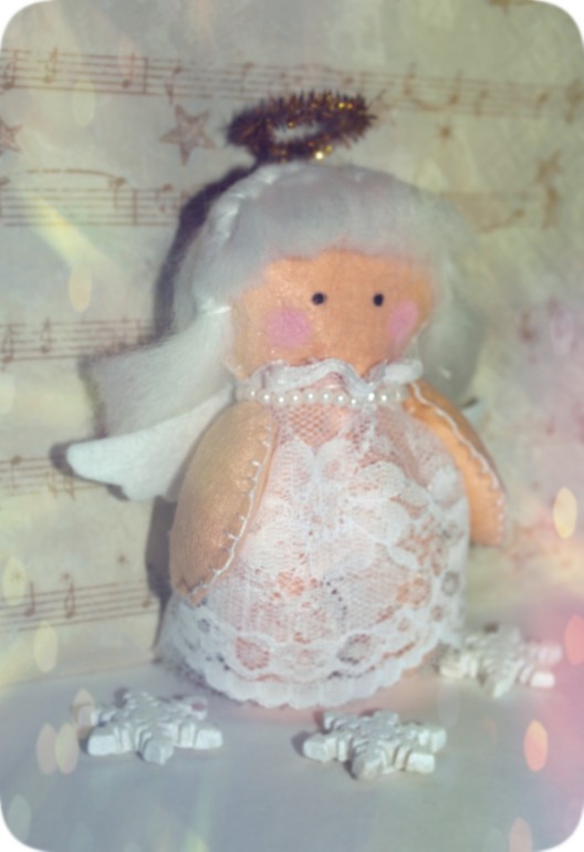 Новогодние игрушки из фетра