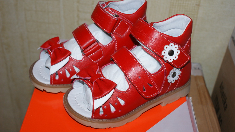 пристрой орто сандалей РАЗМЕРОВЫ с 22 по 34!!!!! ИТАЛИЯ!!