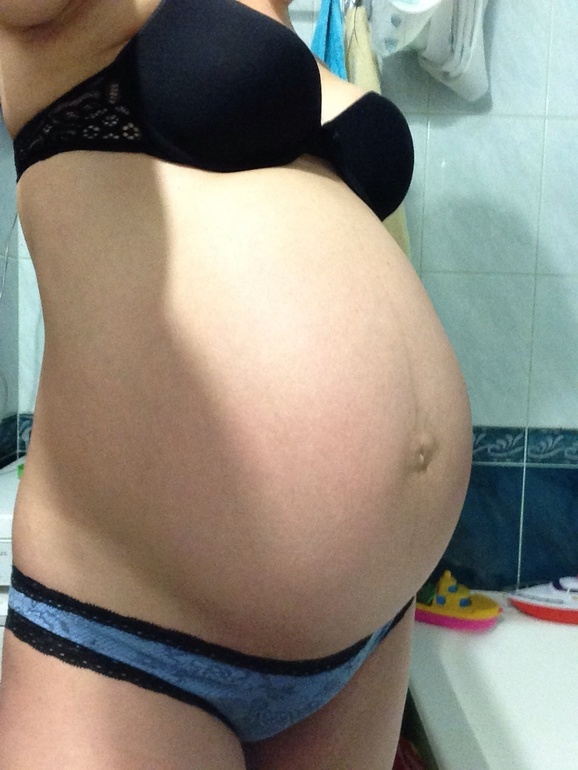 Легла в роддом