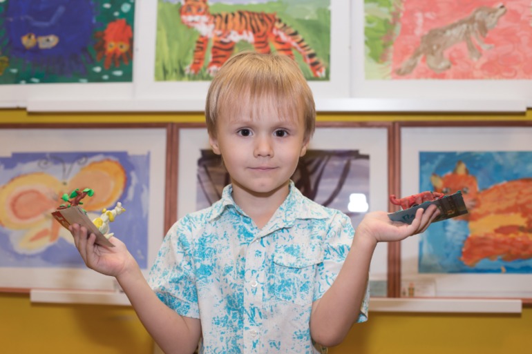 Художественная выставка Платона