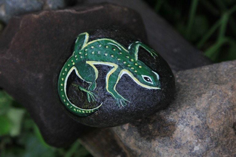 Расписные камушки