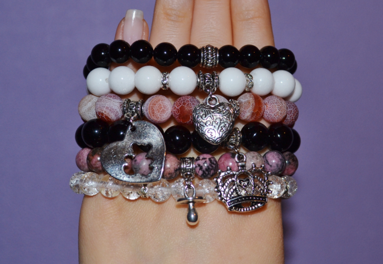 Браслеты ручной работы из полудрагоценных камней. Браслеты есть в наличии и под заказ!!!