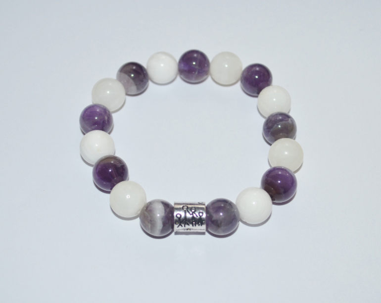 Браслеты ручной работы из полудрагоценных камней. Браслеты есть в наличии и под заказ!!!