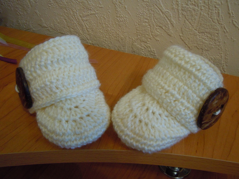 Пинетки с пуговицей