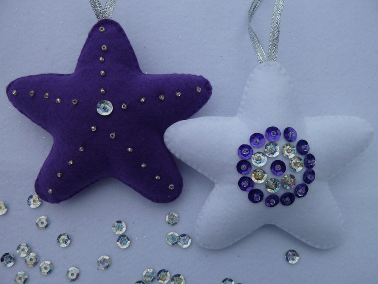 Елочные игрушки из фетра №2.