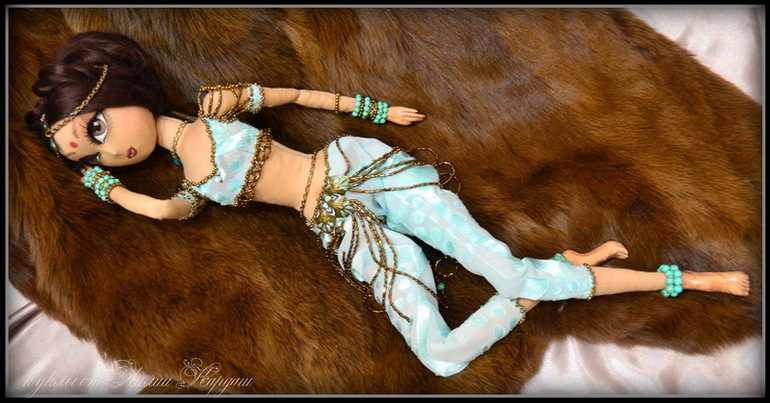 Мохини - дочь таинственной Индии!