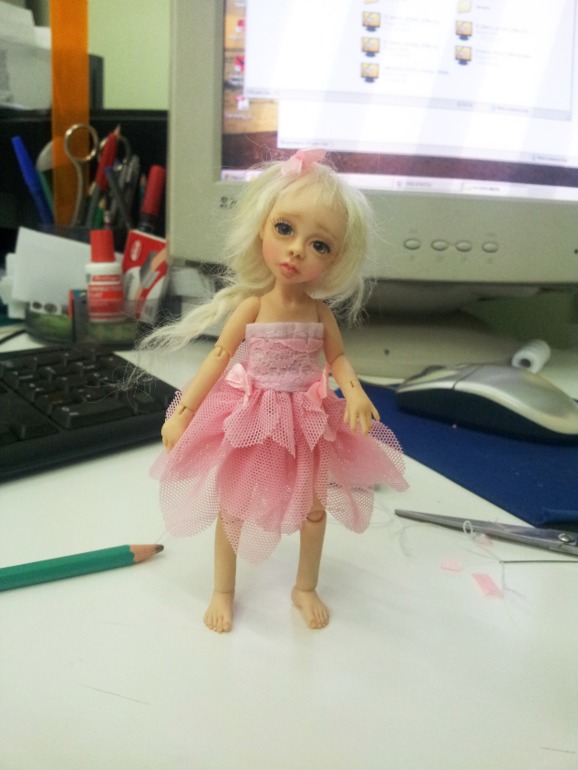 Опять новая девочка))