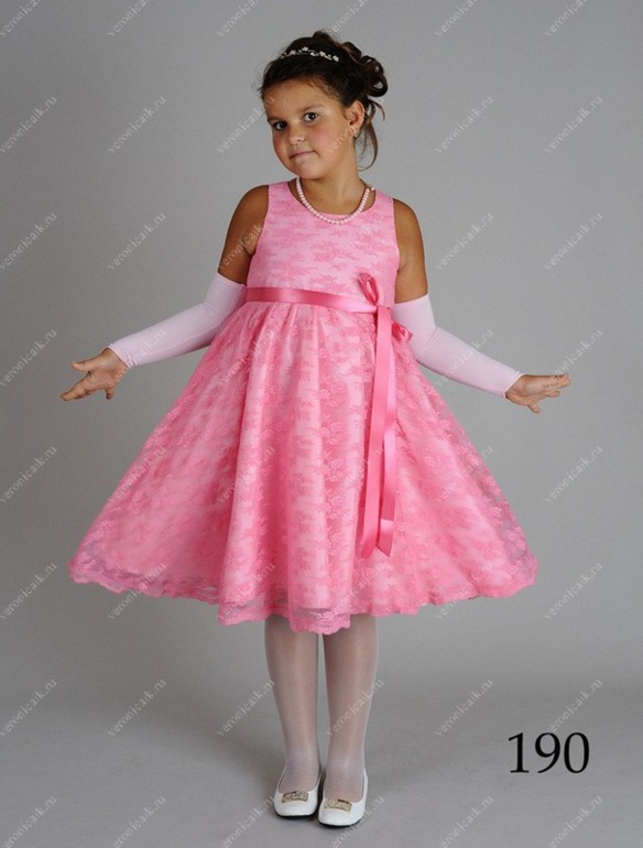 Распродажа платьев от 650 до 1500 руб