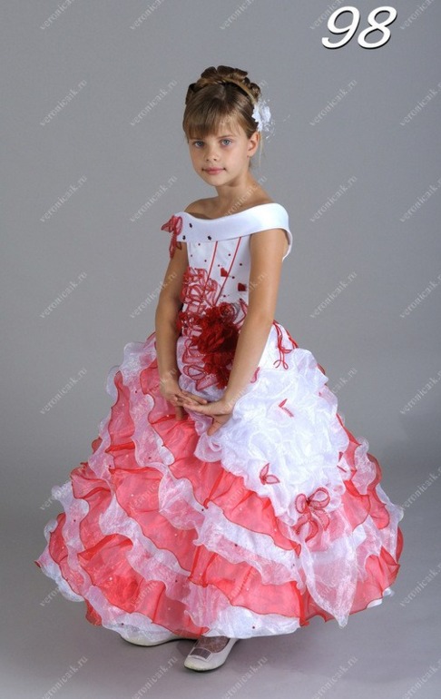 Распродажа платьев от 650 до 1500 руб