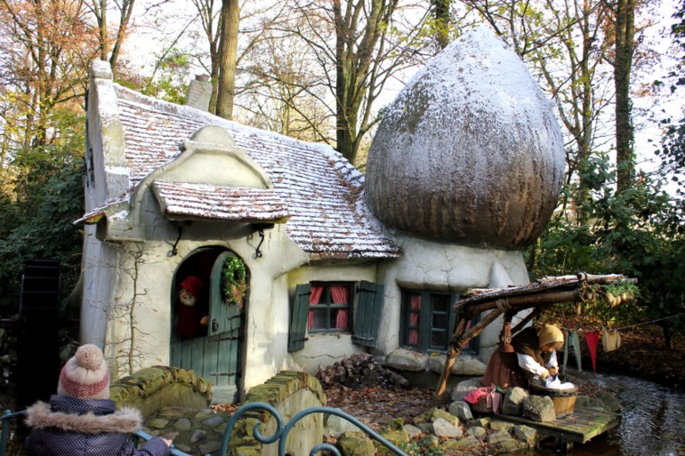 Nederland.  город Wageningen.  и парк Efteling