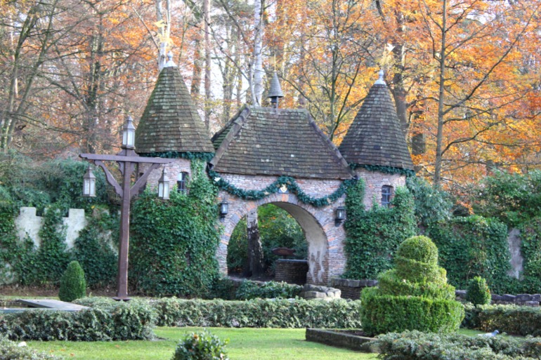 Nederland.  город Wageningen.  и парк Efteling