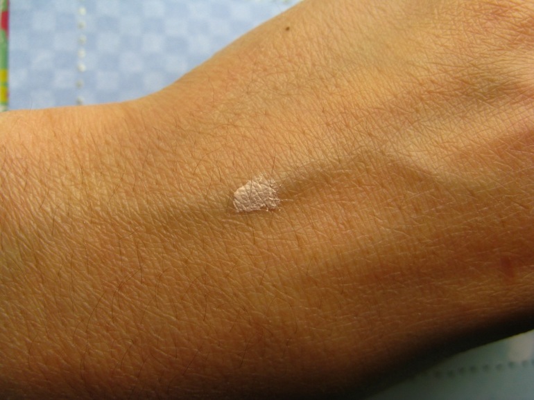 Корректоры под глаза