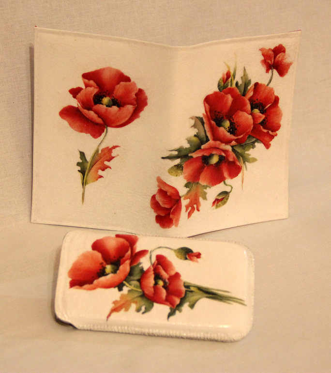 Обложки на паспорт "Дракон" и "Маки"