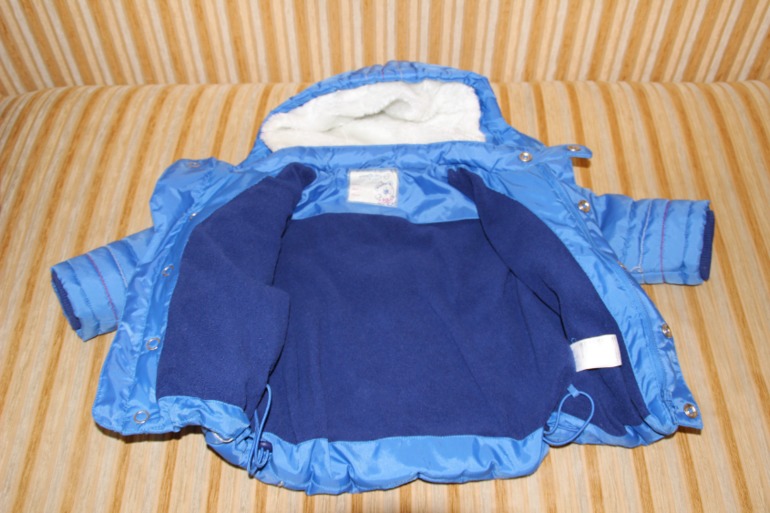 Костюм на мальчика зимний р-р 80 продам