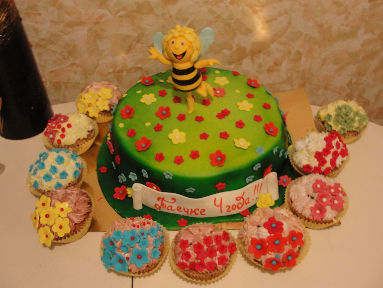 еще одна Майя с капкейками