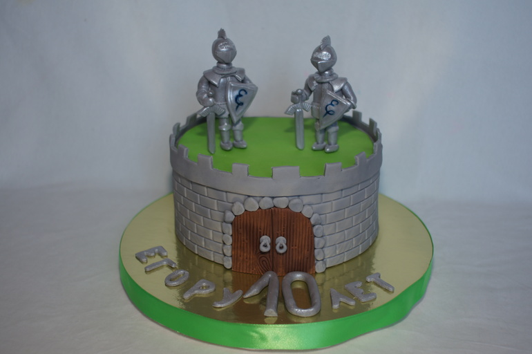 Торт на рыцарское день рождение