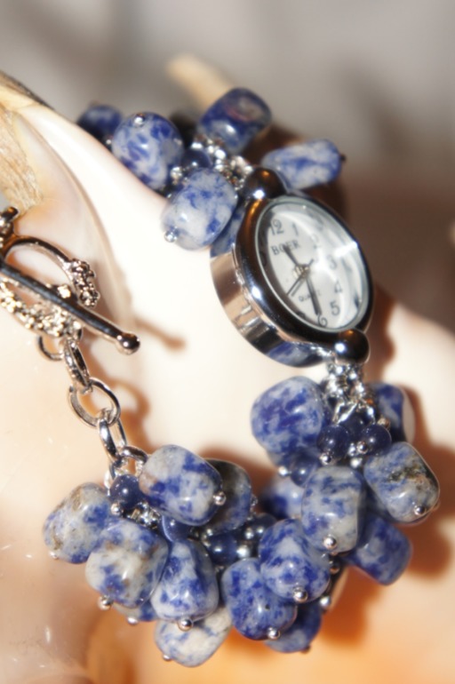 Часики Пасмурное небо. Ручная работа