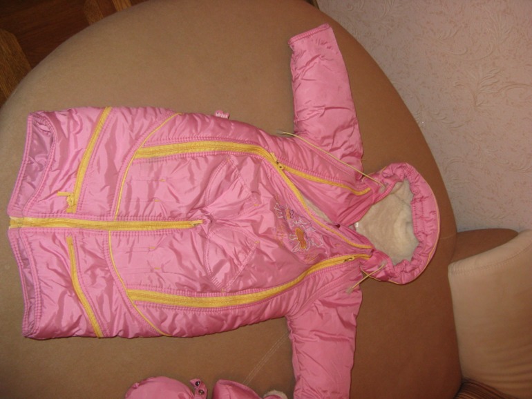Продаю комбинезон-конверт на девочку