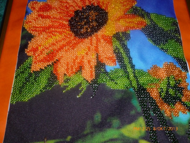 первая мамина работа бисером (и третья ее работа в вышивке вообще)