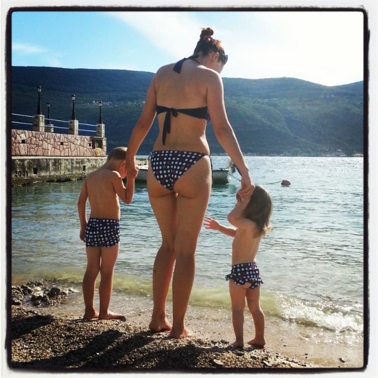 Плавочки девочке и мальчику