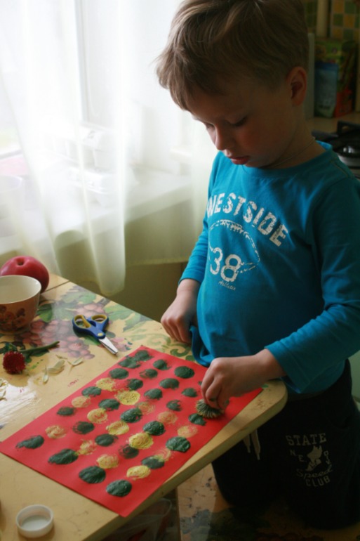 Пингвины, замок и цветочные поляны