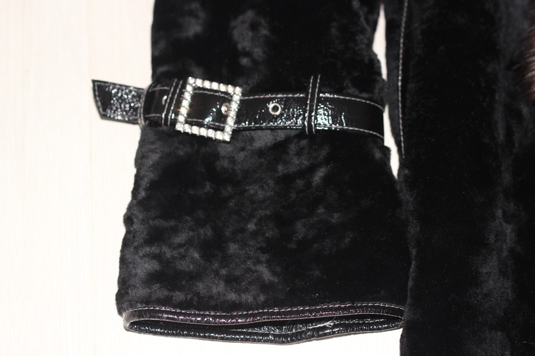 Шуба из мутона, 9900.