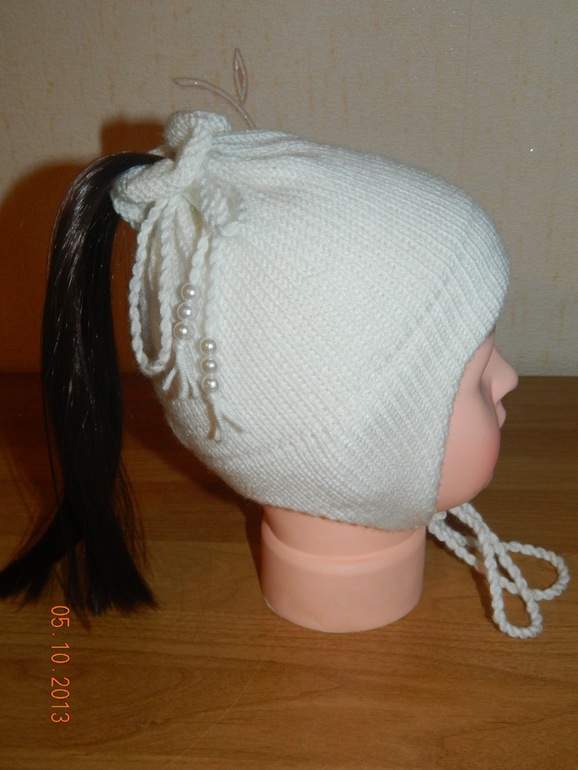 Шапочки с хвостиками