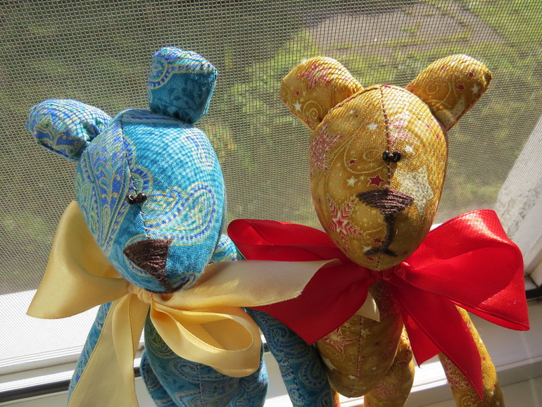 Мои первые мишки!