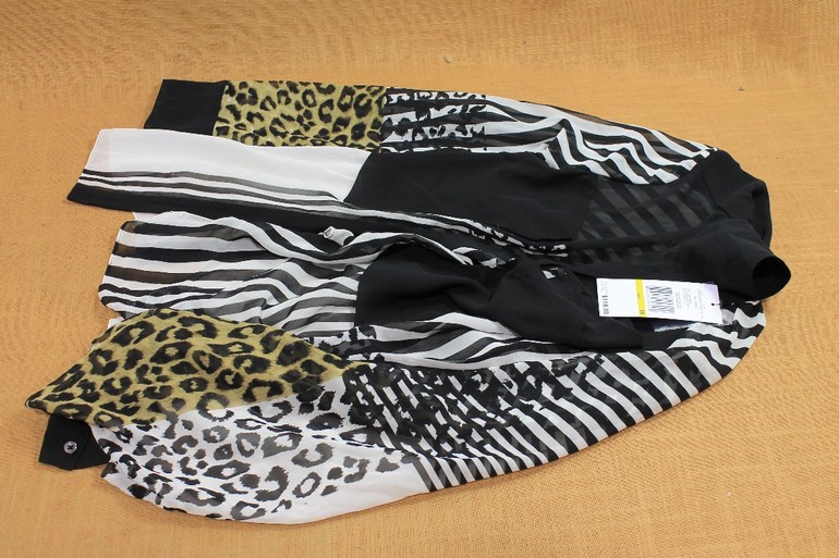 кто знает,можно ли как-то помочь блузке?