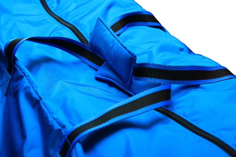 Если вам на самолёт и коляску нужно брать....