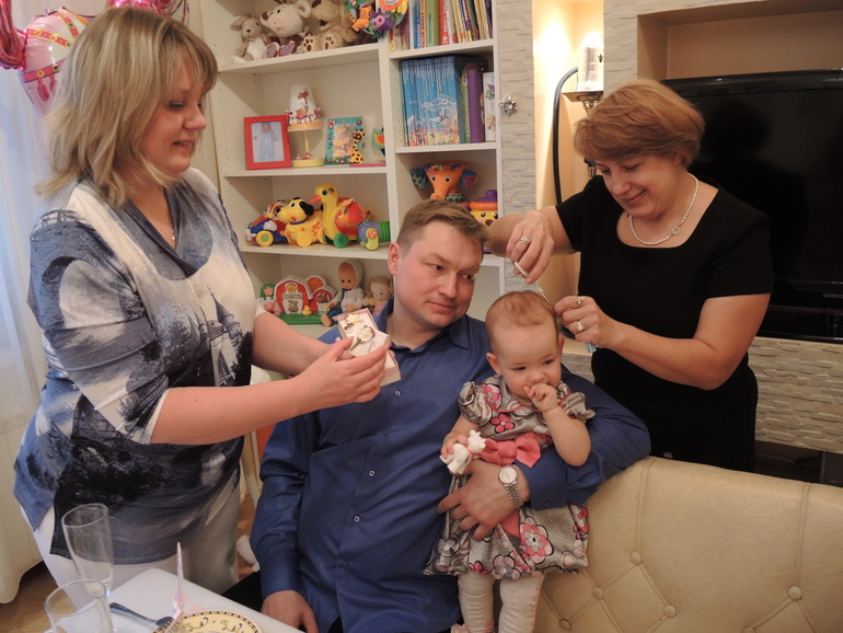 Первый день рождения! (подробные фото подготовки и празднования)