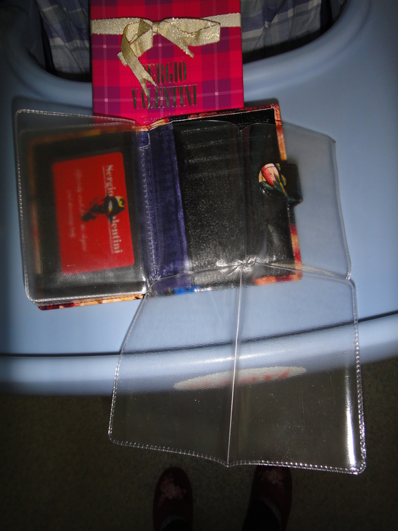 Кошелёк 500р., обложка для автодокументов 700р.Москва. М.Академическая.