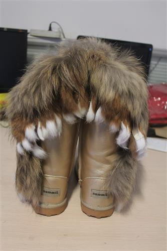 Зимние угги фото посредника .