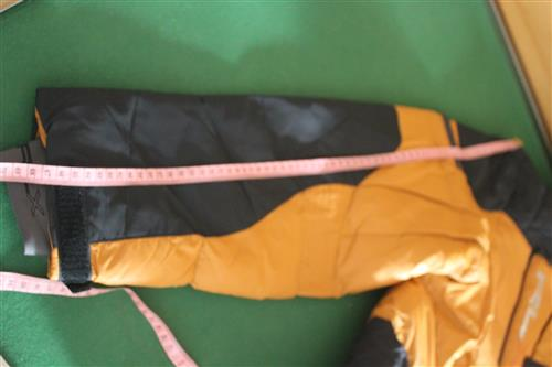 Фото посредника . Зимняя мужская куртка