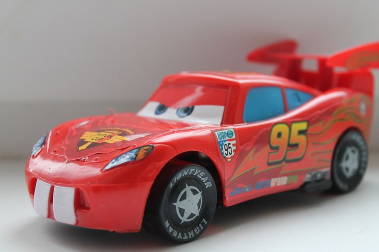 А вы знали, что у Молнии Мак Куина такие зубы?))))))))))))))))))))))))