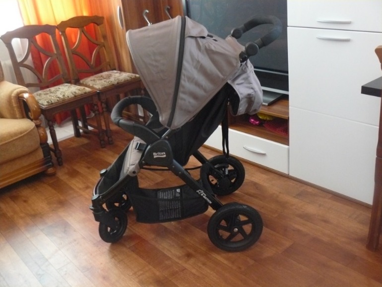 Britax B-Motion+ зимний конверт Цена 10 000!!! ТК за мой счет!!!