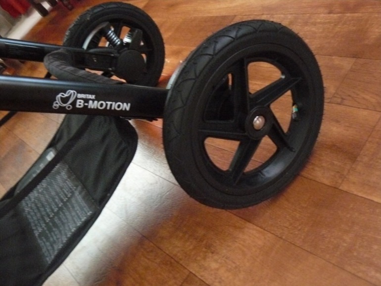 Britax B-Motion+ зимний конверт Цена 10 000!!! ТК за мой счет!!!