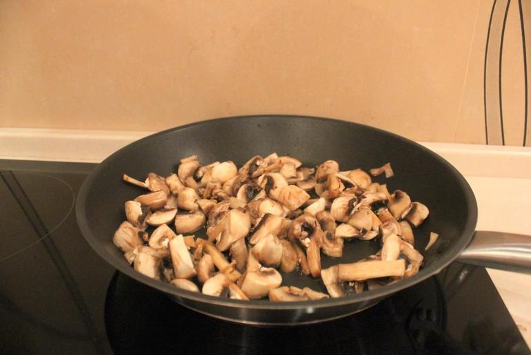 Свинина с шампиньонами