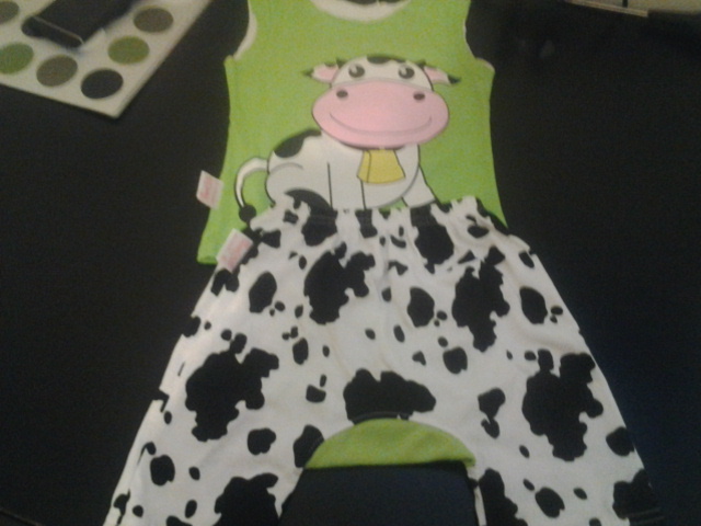 Вещи на малышку до 2-х лет,платья,кофты,брюки!!!