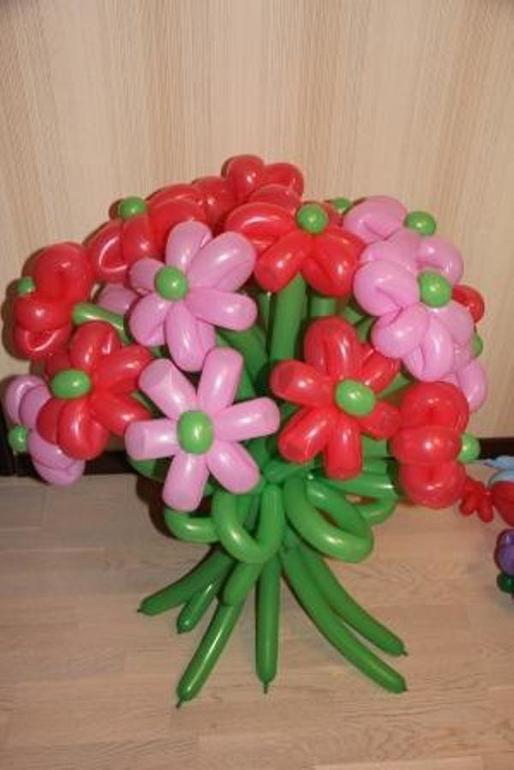 Фигуры из шаров, букеты из конфет, мыло ручной работы