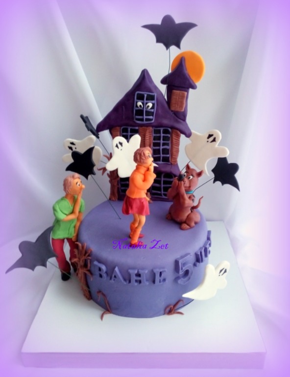 Скуби Ду и дом с привидениями