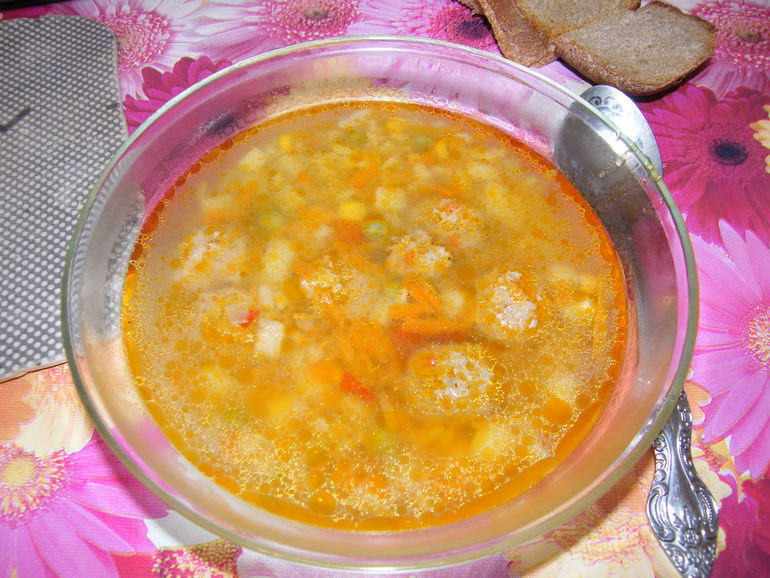 Сварила первый супчик)))