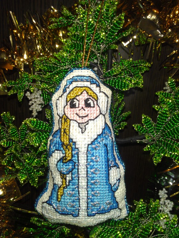 Девочка Снегурочка.