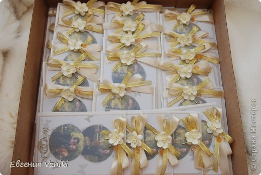 Золотые свадебные приглашения