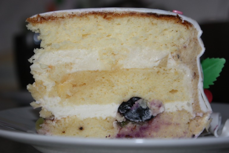 Шифоновый бисквит+суфле, одолела их!!!