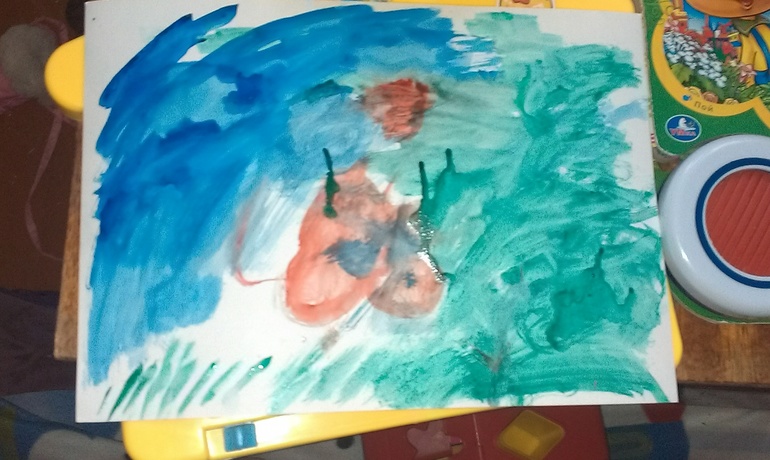 начали рисовать кистью