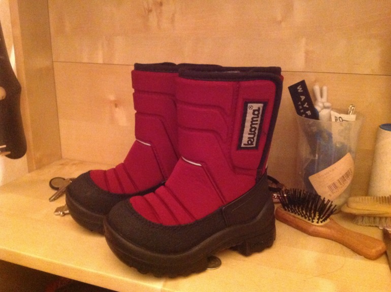 Комбинезон Авива и сапожки Куома